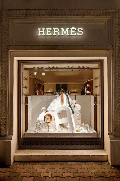 hermes metropole hà nội.